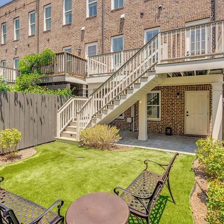 Rose Carriage House Savannah Exterior photo